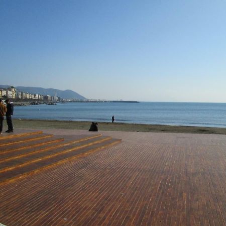 Blu Mare Apartment Салерно Екстериор снимка