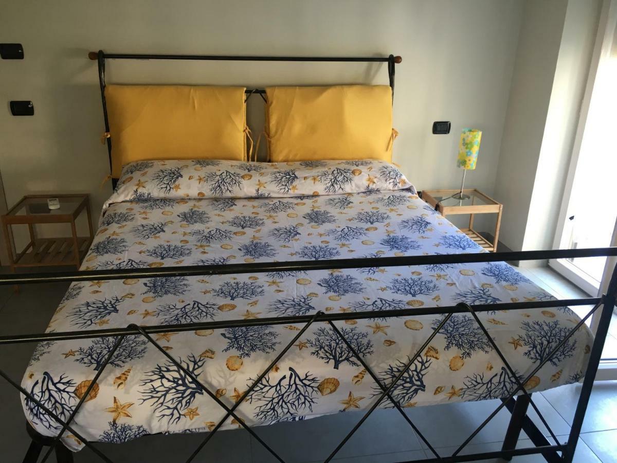 Blu Mare Apartment Салерно Екстериор снимка